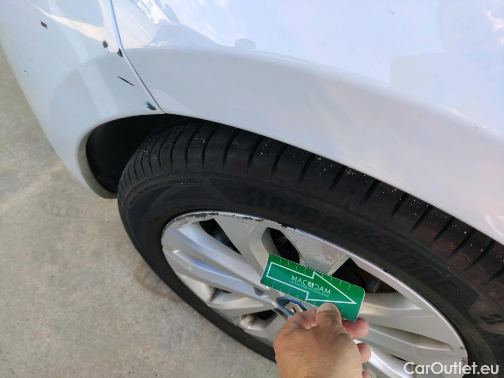  Renault  Zoe RENAULT  / 2019 / 5P / berlina con portón Intens 100 kW R135 Batería 50kWh #8