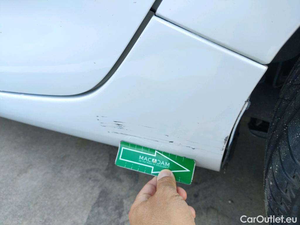  Renault  Zoe RENAULT  / 2019 / 5P / berlina con portón Intens 100 kW R135 Batería 50kWh #18