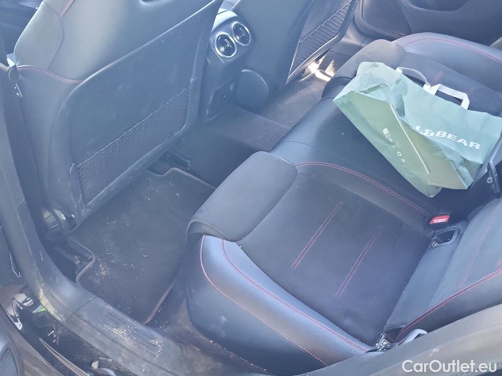  Mercedes  CLA-Klasse Clase CLA CLA 200 d (118.612)AMG AMG Line 150CV AT8 E6d #26