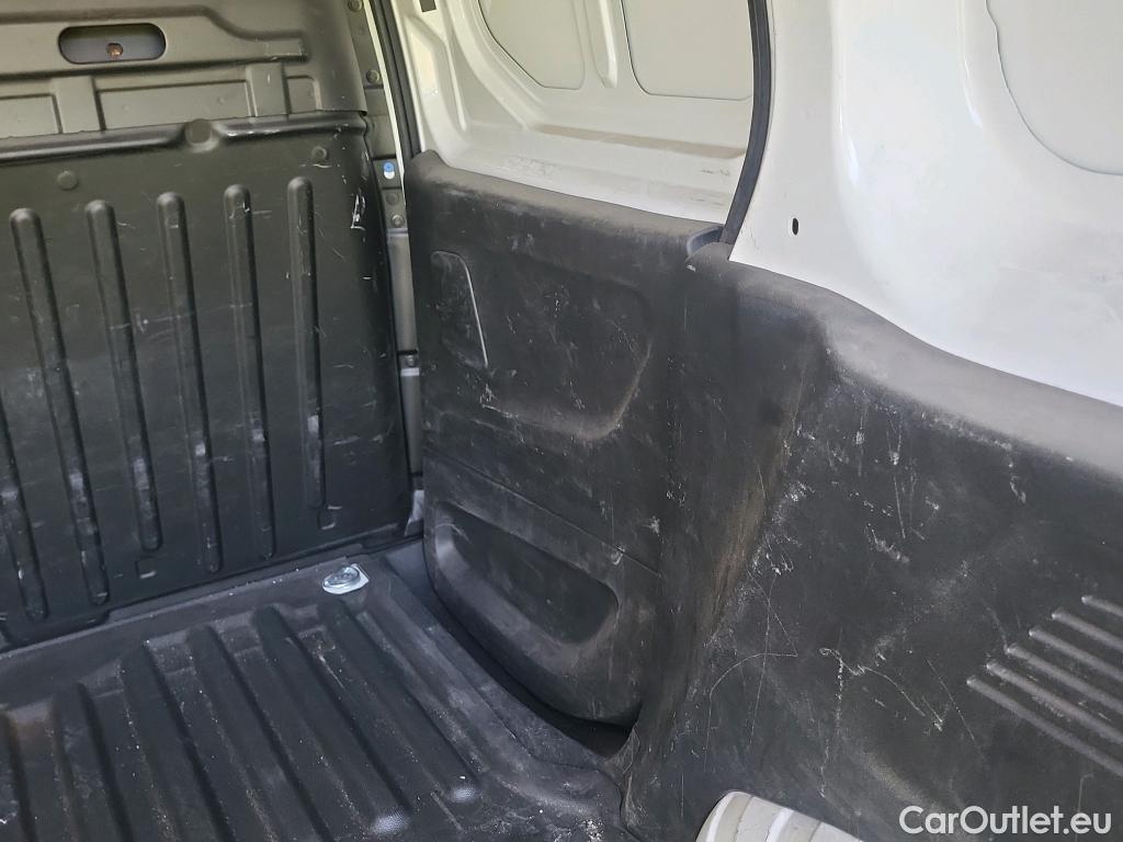  Opel  Combo  E Cargo Express carga incrementada 1.6 100CV MT5 E6 #25