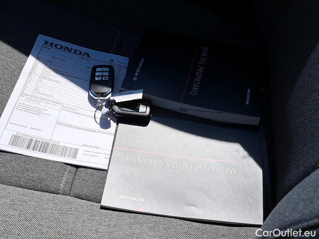  Honda  E HONDA Honda  / 2019 / 5P / brlina con portón Advanc Llantas 17