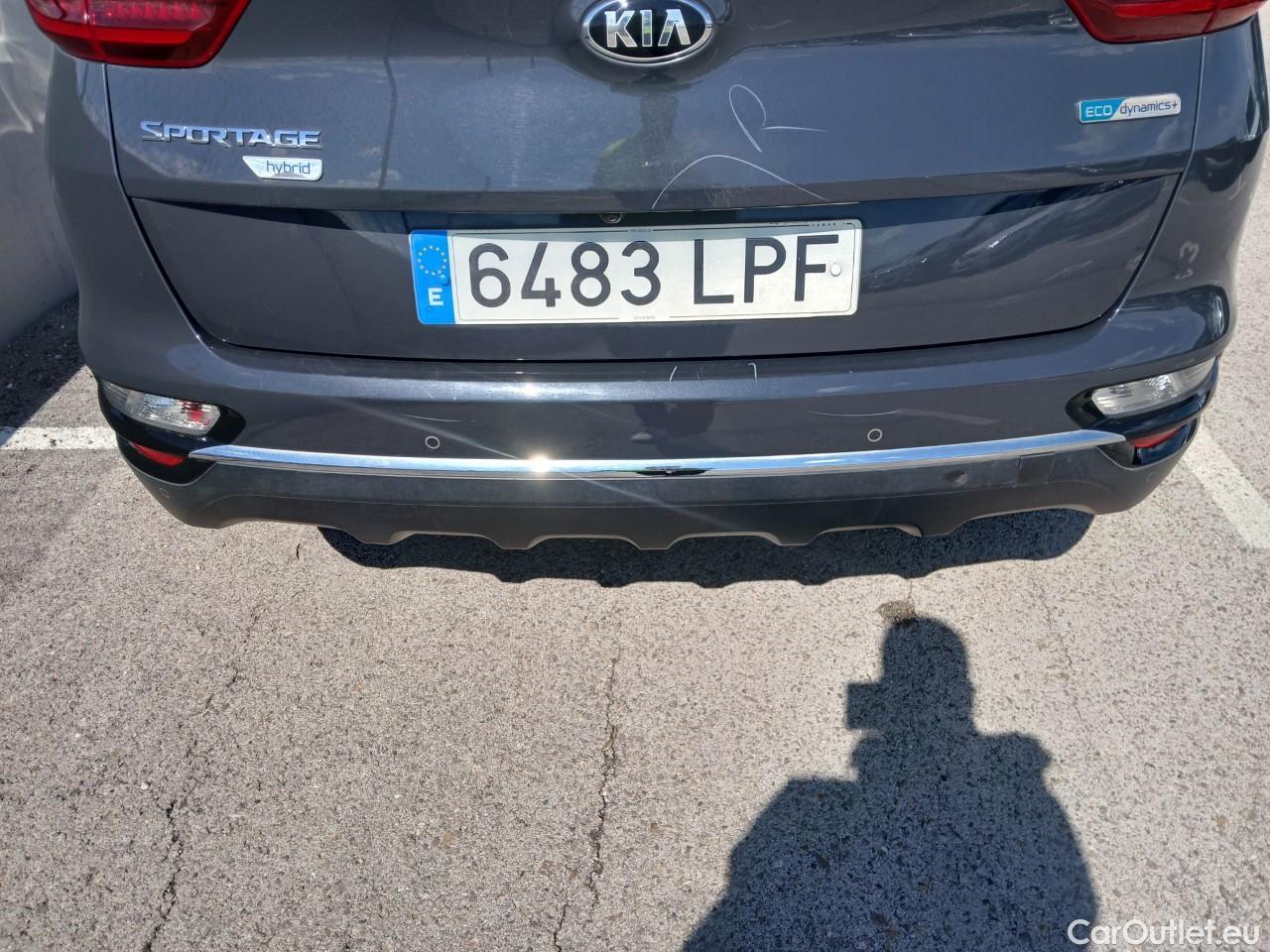  KIA  Sportage KIA  / 2018 / 5P / todoterreno 1.6 MHEV Drive Plus 100kW (136CV) 4x2 #30