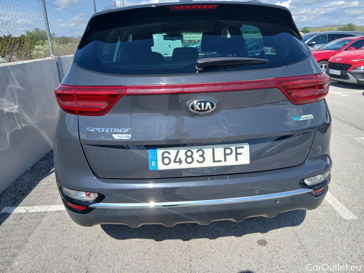  KIA  Sportage KIA  / 2018 / 5P / todoterreno 1.6 MHEV Drive Plus 100kW (136CV) 4x2 #16