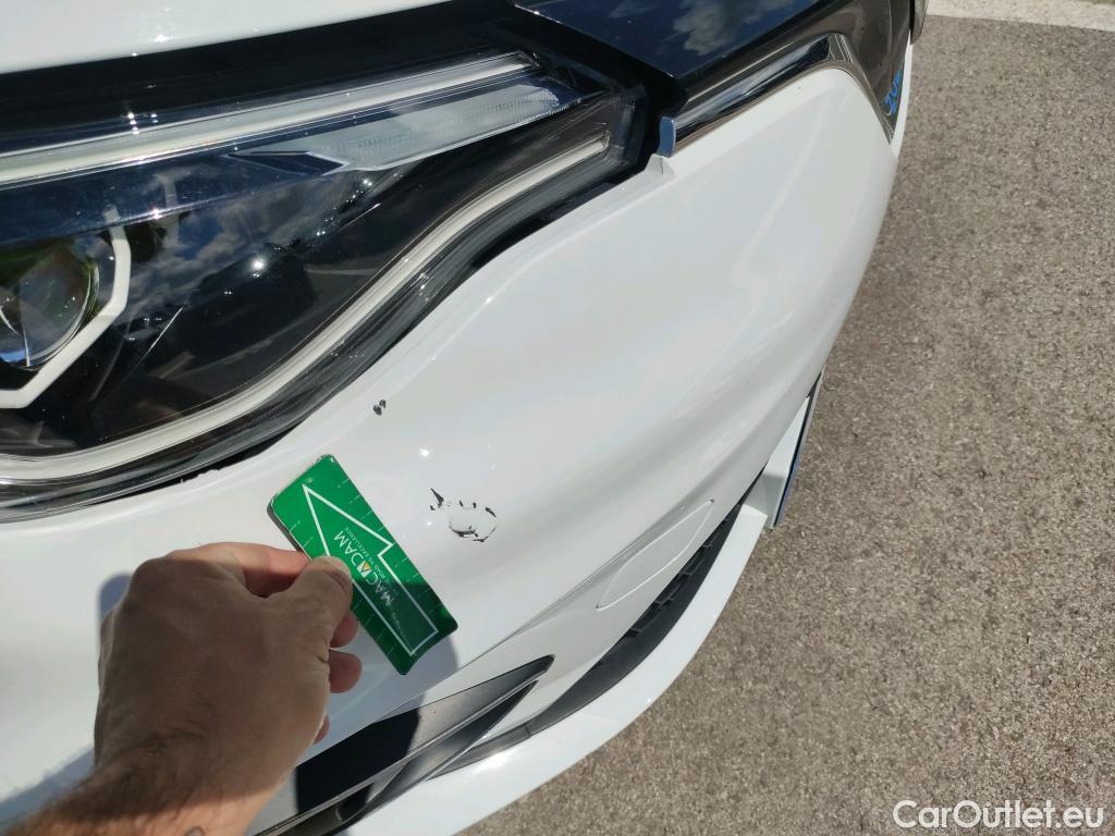  Renault  Zoe RENAULT  / 2019 / 5P / berlina con portón Intens 100 kW R135 Batería 50kWh #52