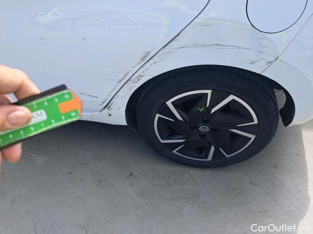  Nissan  Micra NISSAN  / 2017 / 5P / berlina con portón IG-T 68 kW (92 CV) E6D-F Acenta #40