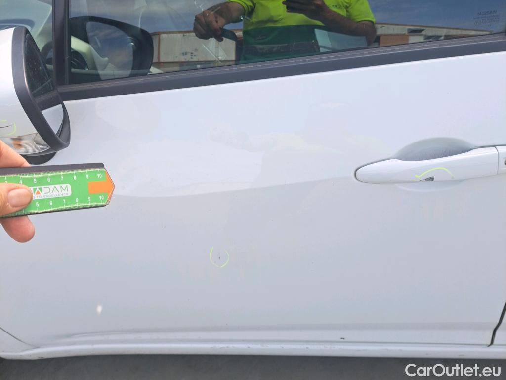  Nissan  Micra NISSAN  / 2017 / 5P / berlina con portón IG-T 68 kW (92 CV) E6D-F Acenta #36