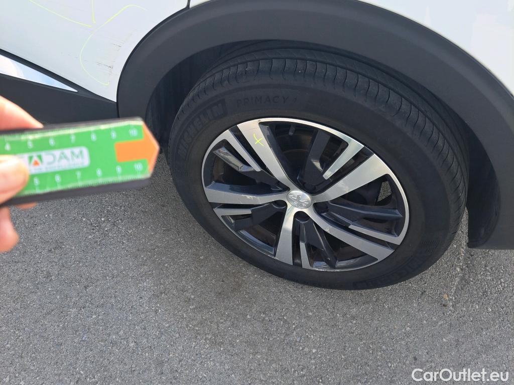  Peugeot  5008  Allure 1.5 130CV AT8 #26
