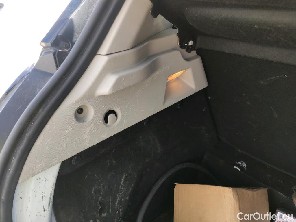  Renault  Zoe RENAULT  / 2019 / 5P / berlina con portón Intens 100 kW R135 Batería 50kWh #33