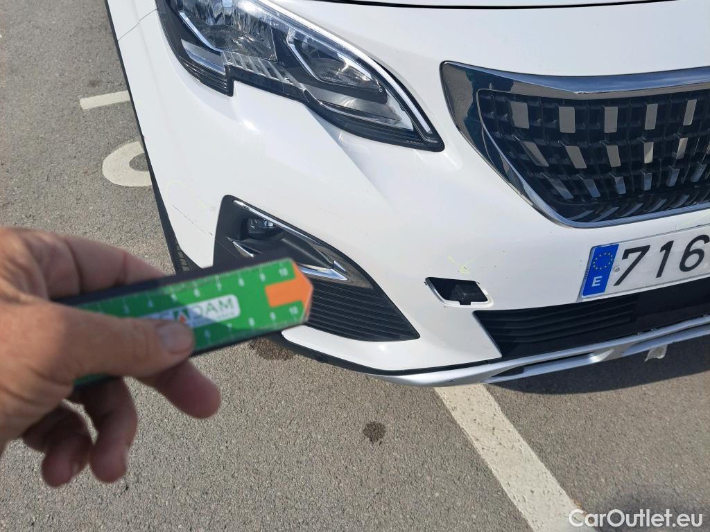  Peugeot  5008  Allure 1.5 130CV AT8 #47