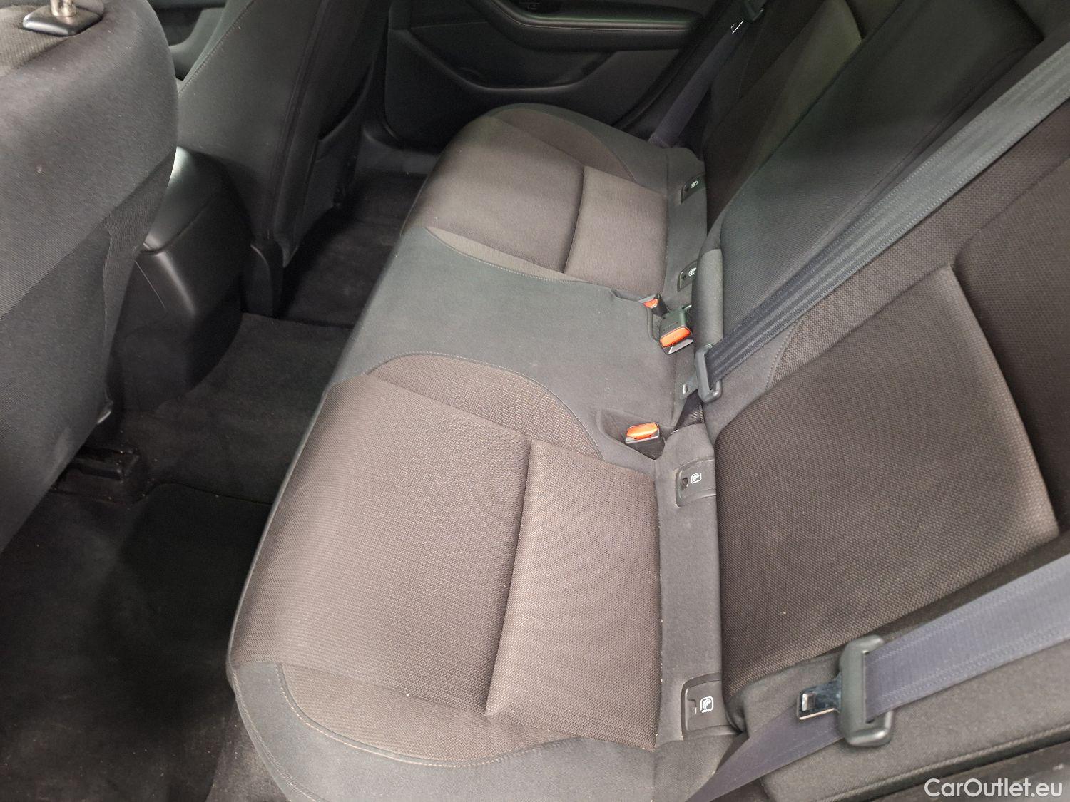  Mazda  3 Mazda, Mazda_ HB '19, Mazda  Hatchback 2.0 Skyactiv-X 12kW Skydrive Bu #37