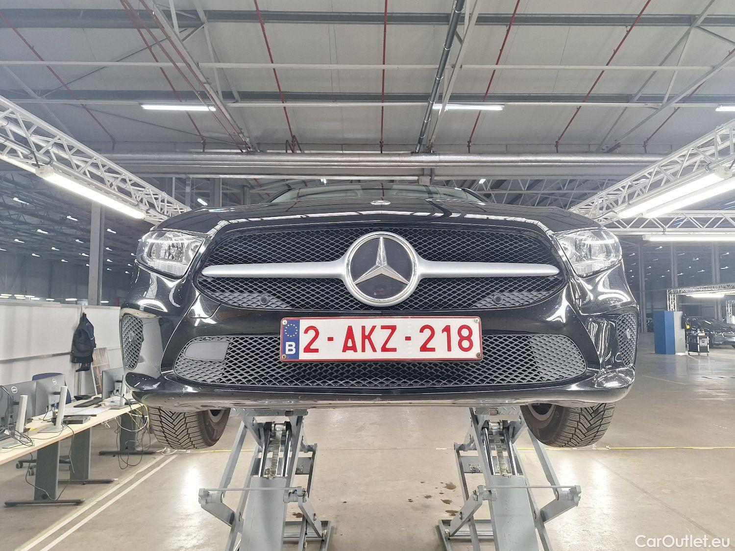  Mercedes  A-Klasse Mercedes, A-Class Berline '18, Mercedes-Benz  Limousine A 180d DCT Busine #1