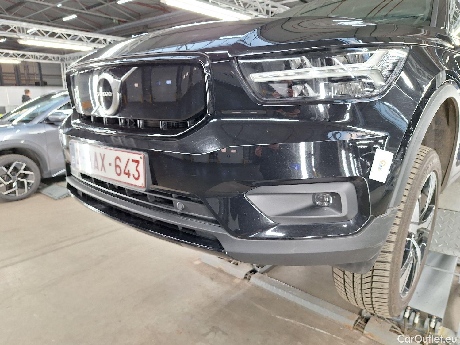  Volvo  XC 40 Volvo, XC40 '17, Volvo XC40 P8 4x4 Recharge R-Design 5d #2