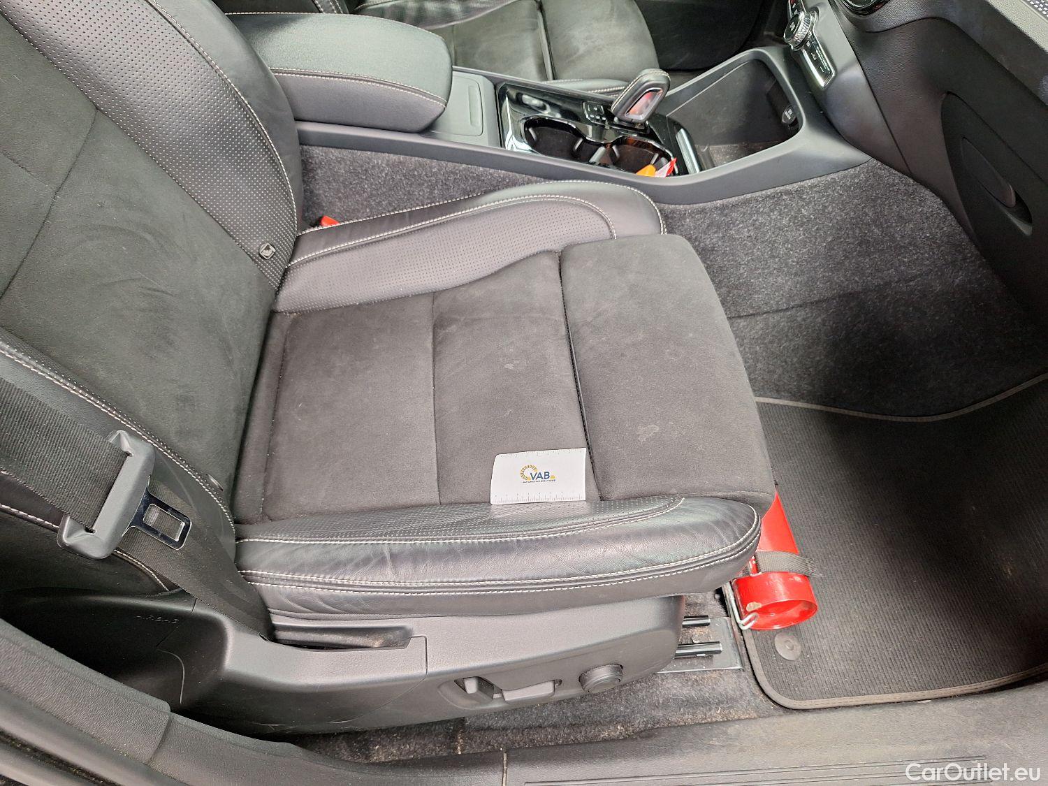  Volvo  XC 40 Volvo, XC40 '17, Volvo XC40 P8 4x4 Recharge R-Design 5d #31
