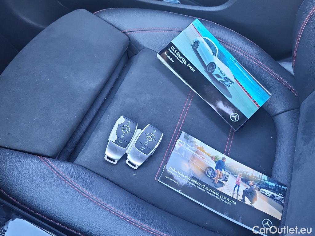  Land Rover  Discovery MERCEDES-BENZ CLA / 2019 / 5P / familiar CLA 200 D DCT Shooting Brake #15