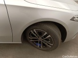  Mercedes  A-Klasse Mercedes-Benz  A 250 e Luxury Line 5d #32