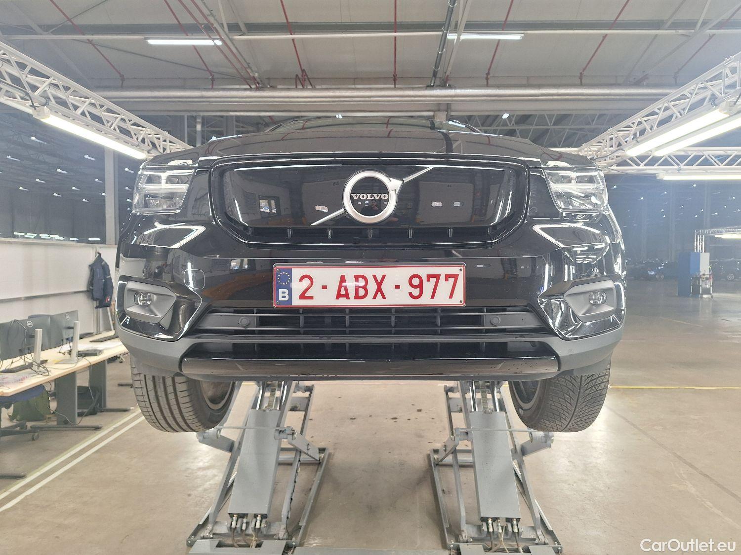  Volvo  XC 40 Volvo, XC40 '17, Volvo XC40 P8 4x4 Recharge R-Design 5d #3