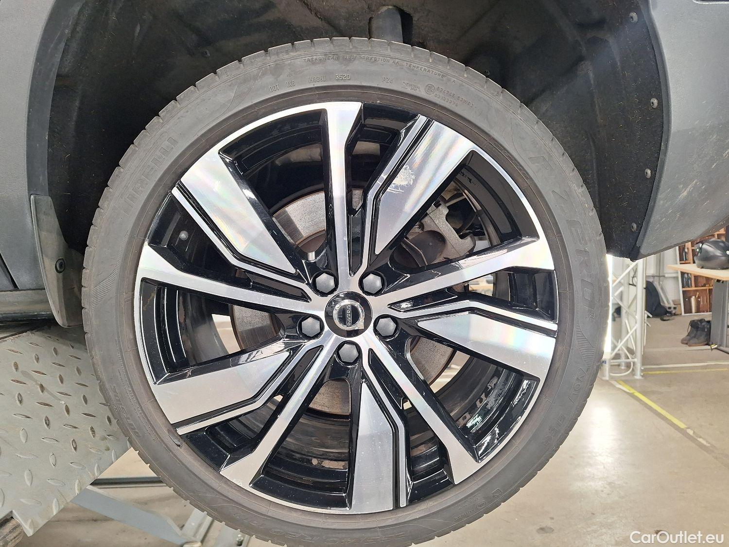  Volvo  XC 40 Volvo, XC40 '17, Volvo XC40 P8 4x4 Recharge R-Design 5d #10
