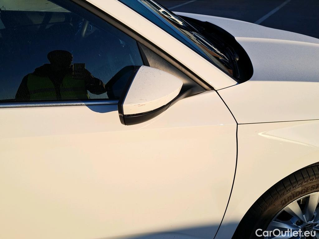  Skoda  KAMIQ SKODA  1.0 TSI 81kW (110CV) DSG Ambition (CX) #19