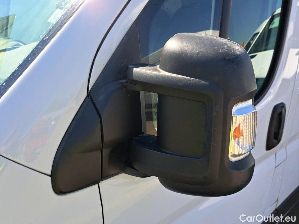  Peugeot  Boxer PEUGEOT  / 2014 / 4P / furgón 333 L2 H1 BHDI 103kW (140CV) S&S 6 V. M (AC) #24