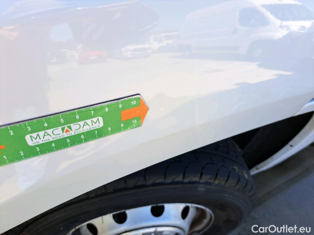  Peugeot  Boxer PEUGEOT  / 2014 / 4P / furgón 333 L2 H1 BHDI 103kW (140CV) S&S 6 V. M (AC) #71