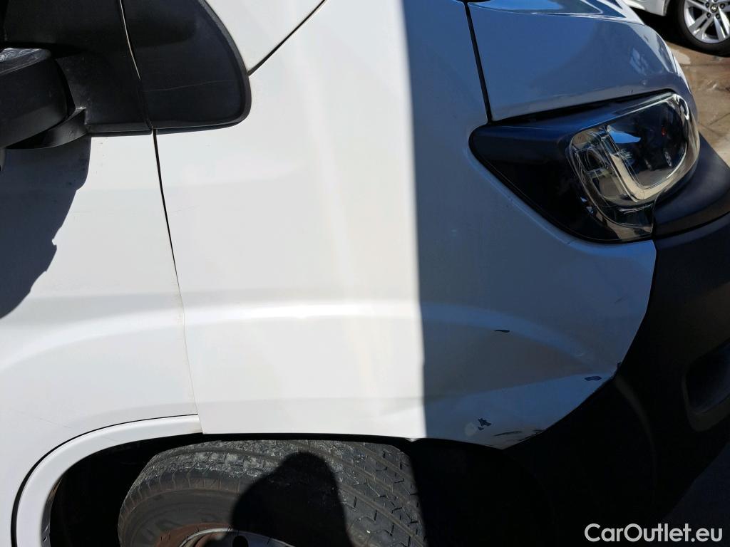 Peugeot  Boxer PEUGEOT  / 2014 / 4P / furgón 333 L2 H1 BHDI 103kW (140CV) S&S 6 V. M (AC) #4
