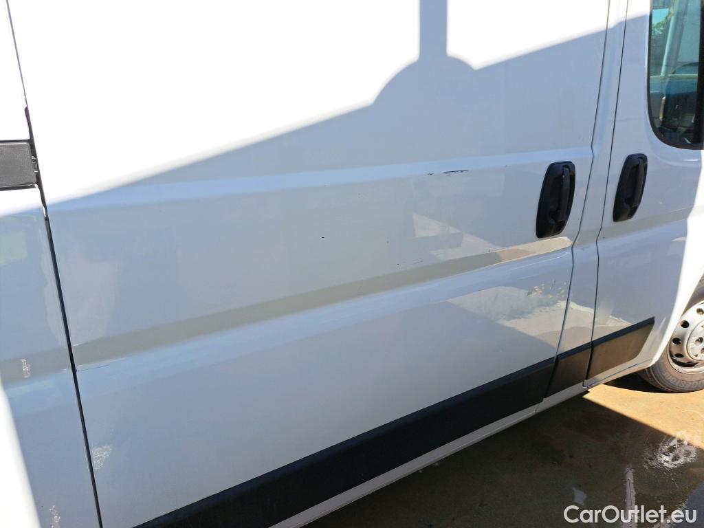  Peugeot  Boxer PEUGEOT  / 2014 / 4P / furgón 333 L2 H1 BHDI 103kW (140CV) S&S 6 V. M (AC) #38