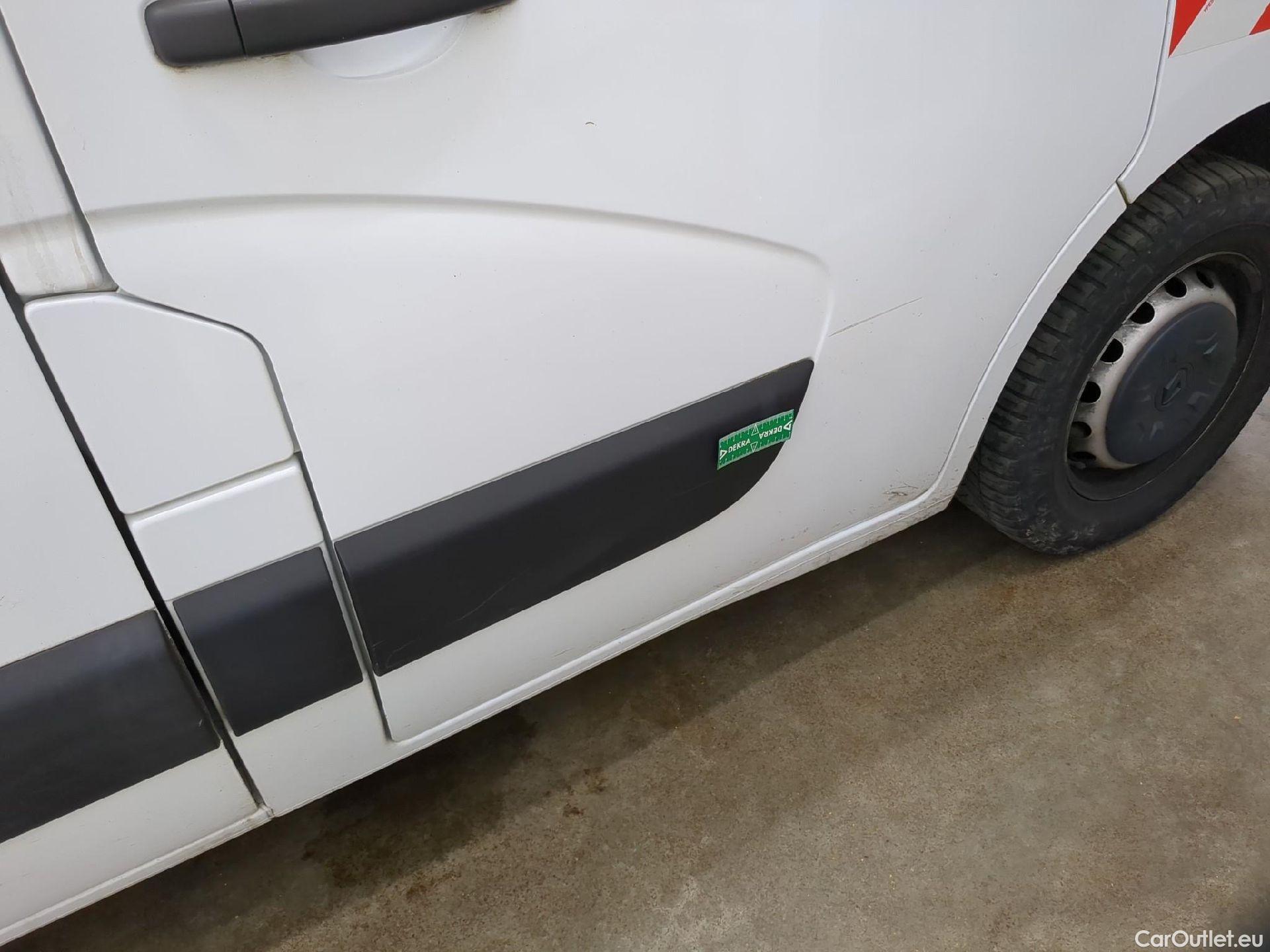  Renault  Master RENAULT  / 2019 / 4P / Fourgon tôlé FG Tr GCF F3500 L2H2 Energy dCi 150 #26