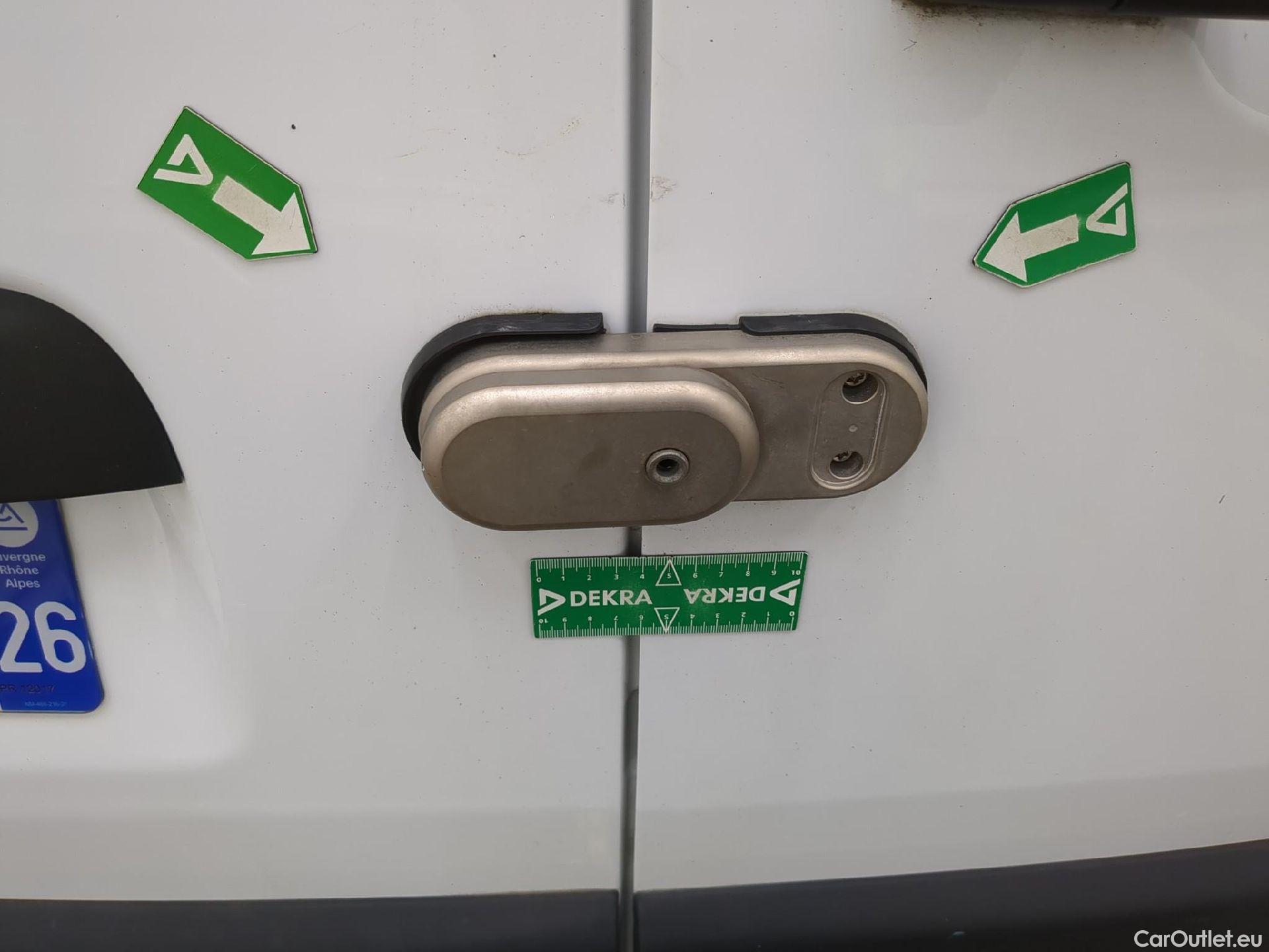  Renault  Master RENAULT  / 2019 / 4P / Fourgon tôlé FG Tr GCF F3500 L2H2 Energy dCi 150 #8