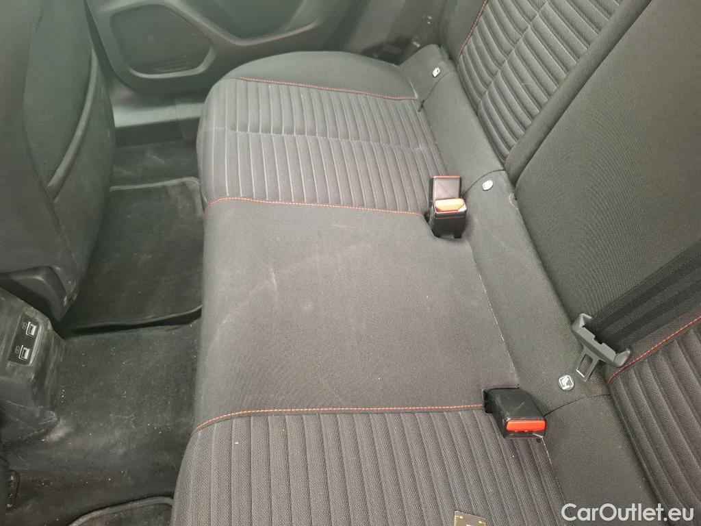  Peugeot  2008 PEUGEOT  / 2019 / 5P / Crossover PureTech 130 S&S EAT8 ACTIVE PACK #38
