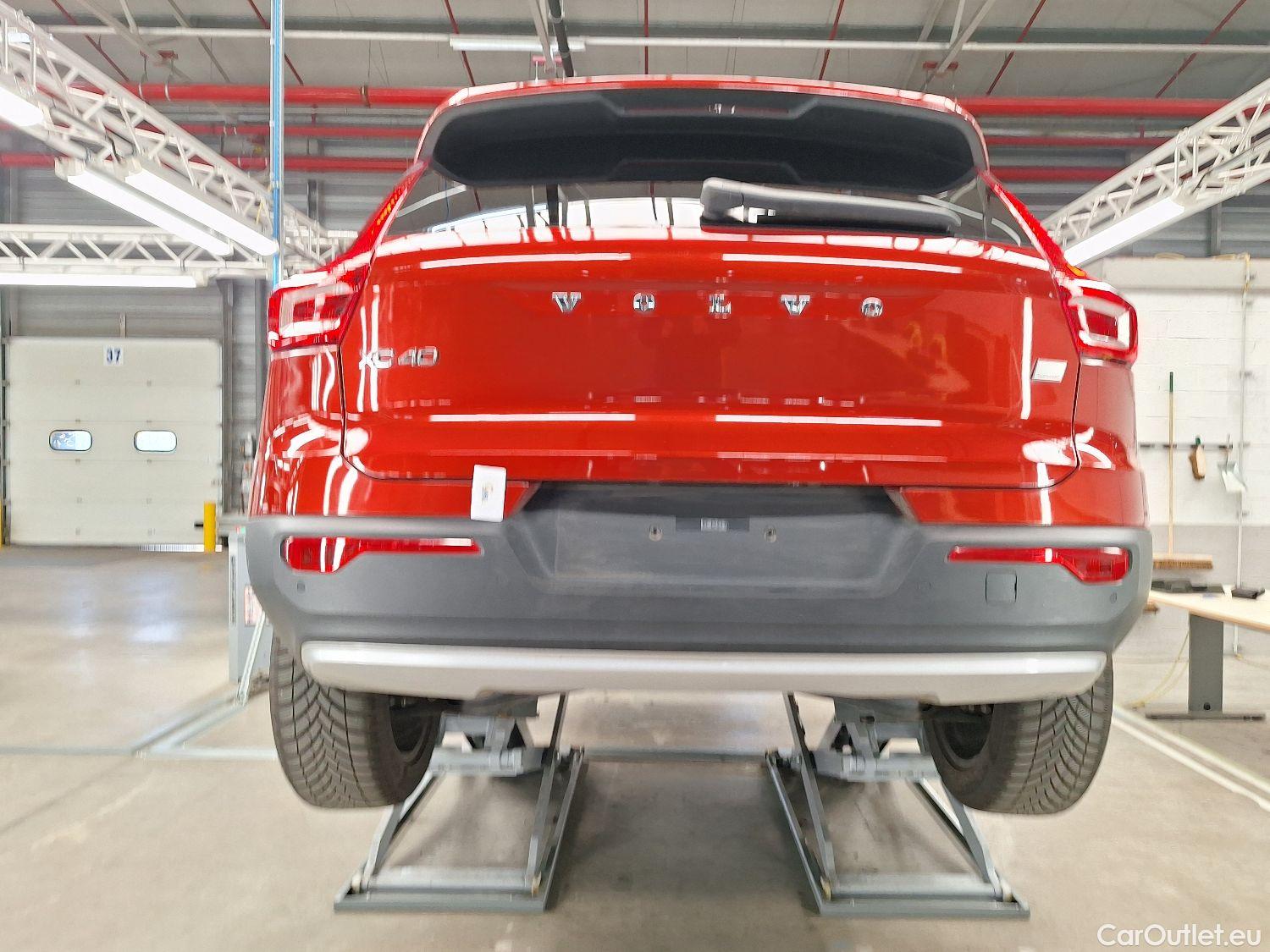  Volvo  XC 40 Volvo, XC40 '17, Volvo XC40 T4 Recharge Geartronic Inscription Expr #9
