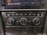  Volkswagen  Golf  Volkswagen Variant 1.0 TSi 5d #26