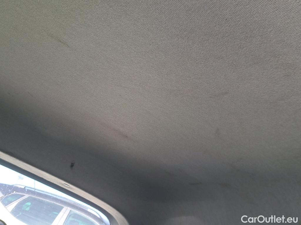  Nissan  Micra NISSAN  / 2017 / 5P / berlina con portón IG-T 74 kW (100 CV) E6D Acenta #26