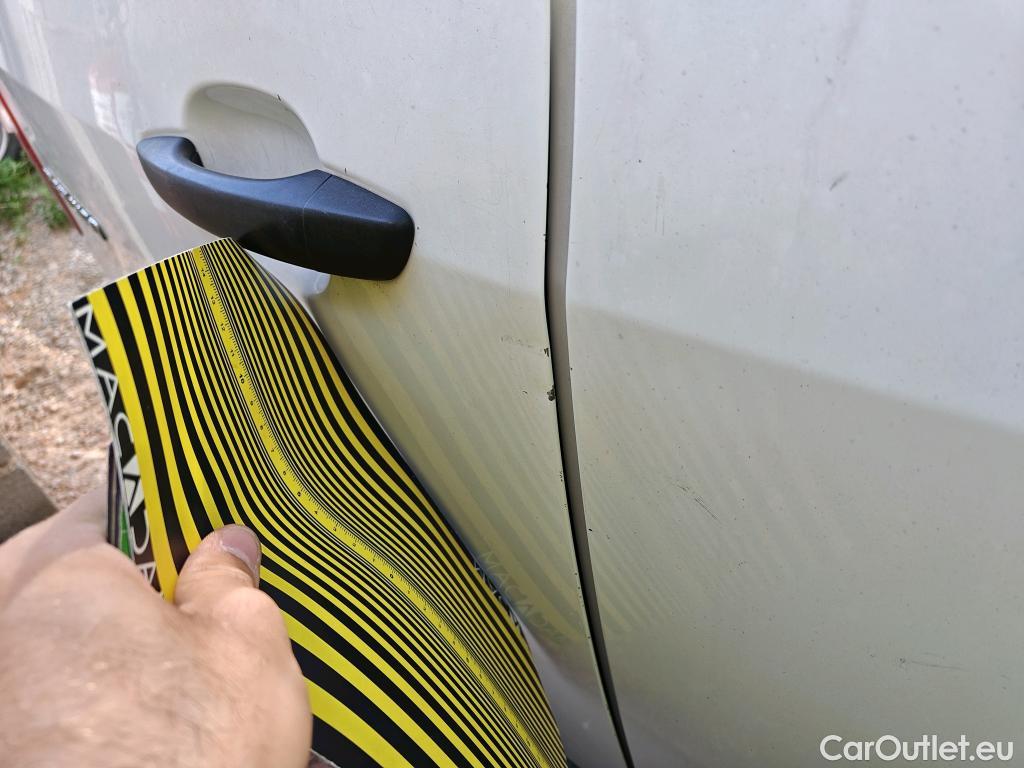  Citroen  Berlingo CITROEN  / 2018 / 4P / monovolumen compacto Talla M BlueHDi 100 LIVE ##SIN LLAVES## #16