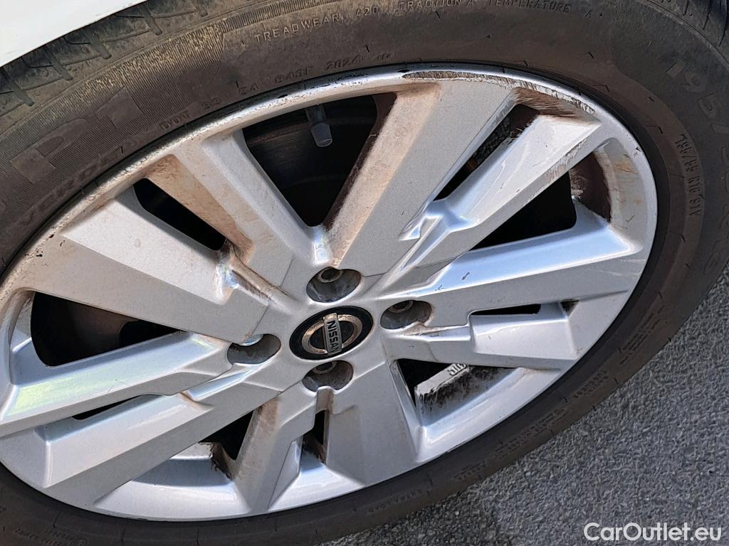  Nissan  Micra NISSAN  / 2017 / 5P / berlina con portón IG-T 74 kW (100 CV) E6D Acenta #33