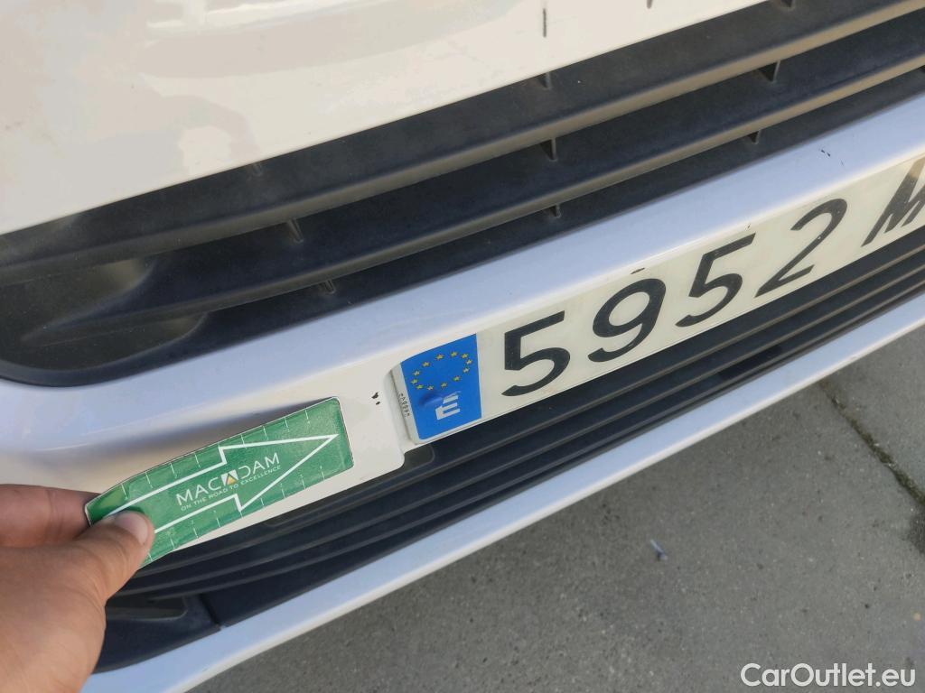  Land Rover  Discovery FIAT Scudo / 2021 / 4P / furgón Furgón L2 120cv MT6 Business (AC) #37