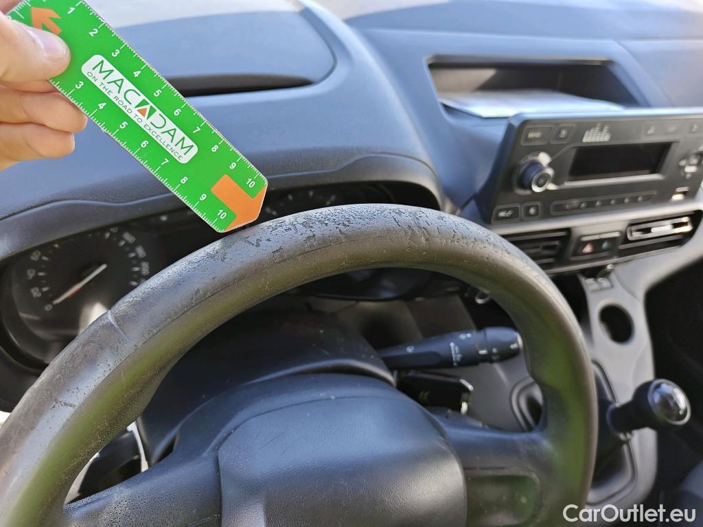  Citroen  Berlingo CITROEN  / 2018 / 4P / monovolumen compacto Talla M BlueHDi 100 LIVE ##SIN LLAVES## #12