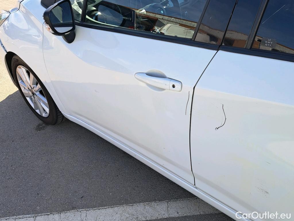 Nissan  Micra NISSAN  / 2017 / 5P / berlina con portón IG-T 74 kW (100 CV) E6D Acenta #34