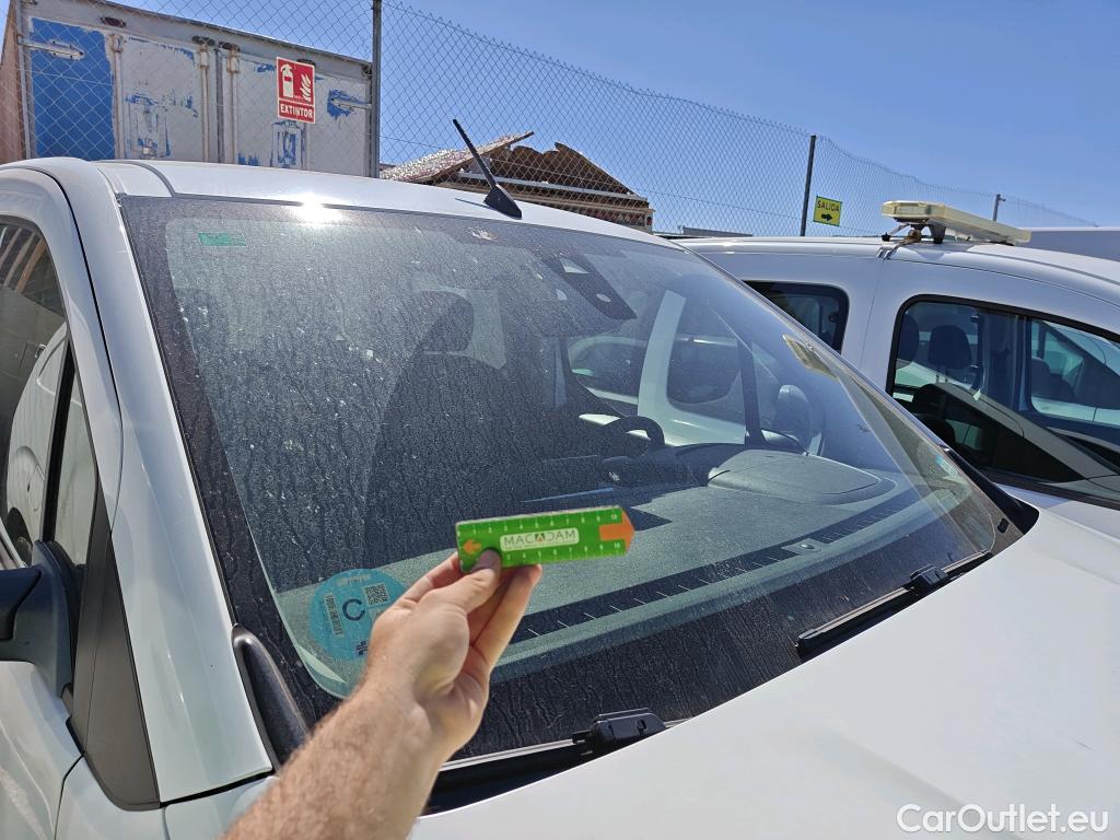  Citroen  Berlingo CITROEN  / 2018 / 4P / monovolumen compacto Talla M BlueHDi 100 LIVE ##SIN LLAVES## #1