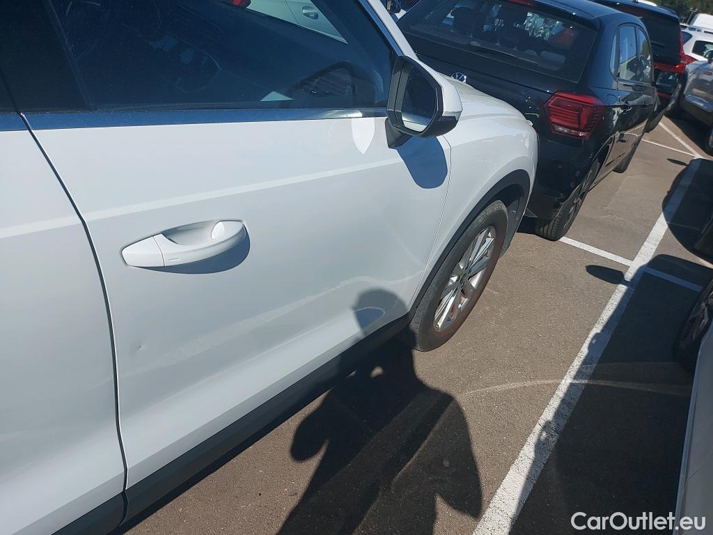  Audi  Q3 AUDI  / 2018 / 5P / todoterreno 45 TFSI e 180kW S tronic Advanced #3