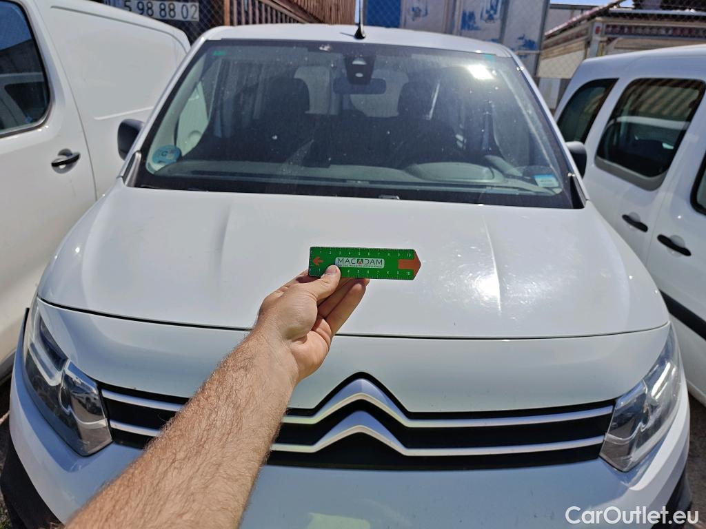  Citroen  Berlingo CITROEN  / 2018 / 4P / monovolumen compacto Talla M BlueHDi 100 LIVE ##SIN LLAVES## #17