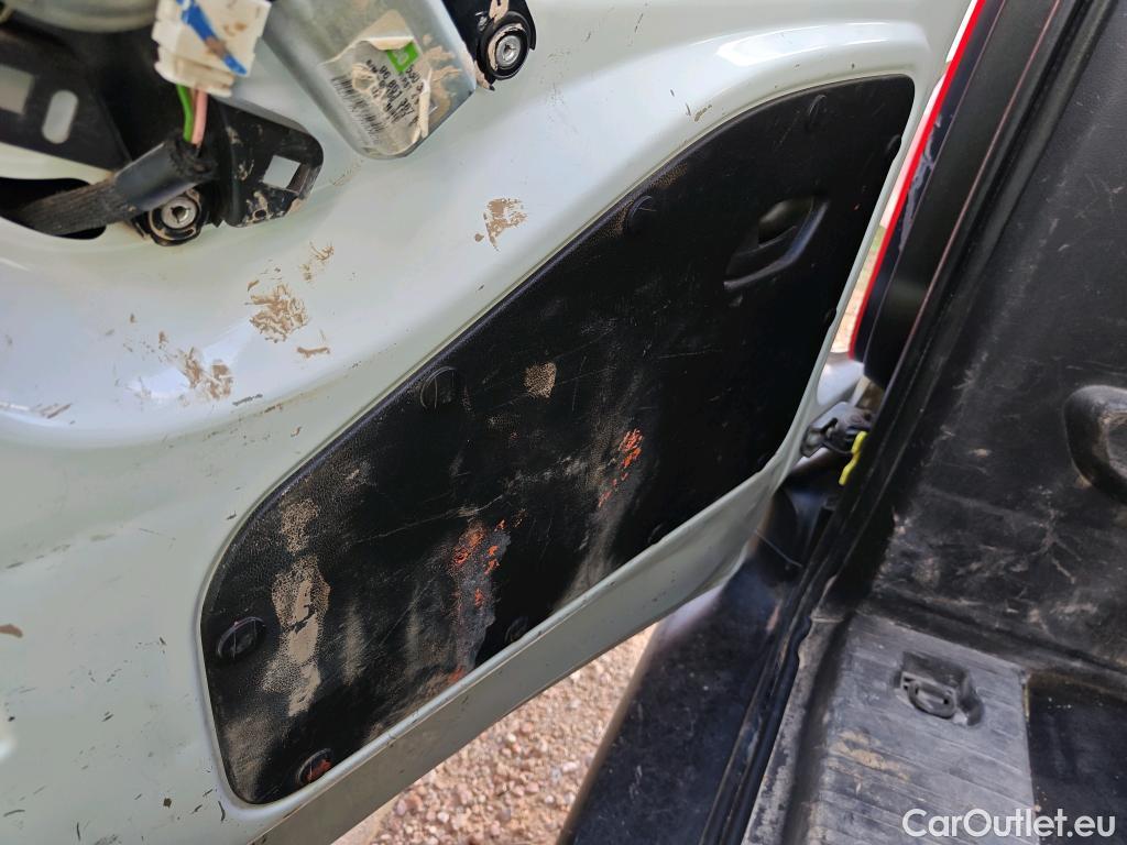  Citroen  Berlingo CITROEN  / 2018 / 4P / monovolumen compacto Talla M BlueHDi 100 LIVE ##SIN LLAVES## #41