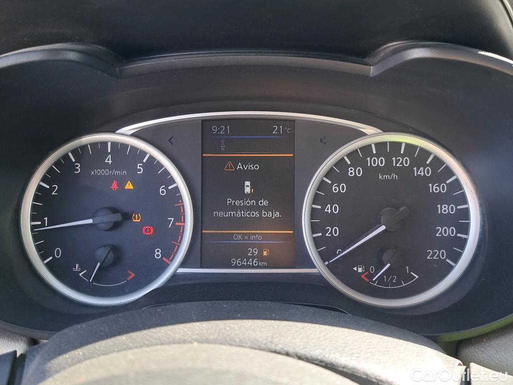  Nissan  Micra NISSAN  / 2017 / 5P / berlina con portón IG-T 74 kW (100 CV) E6D Acenta #55