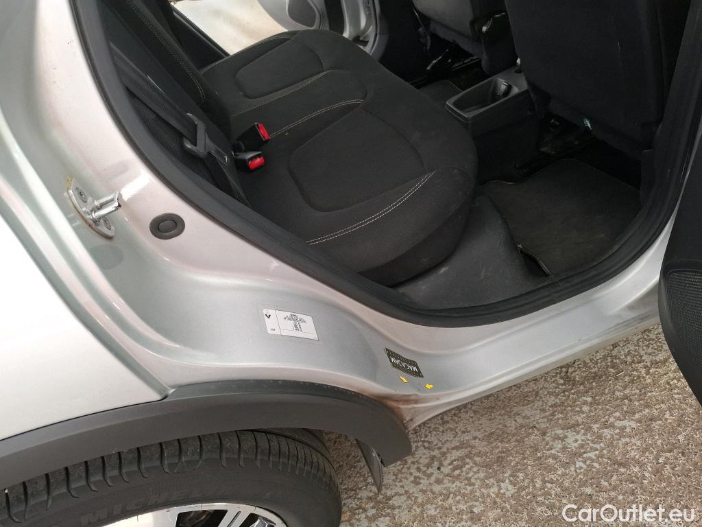  Renault  Captur RENAULT  5p Crossover Business dCi 90 - 18 #9