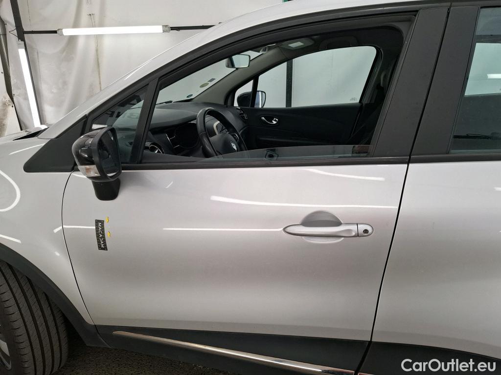  Renault  Captur RENAULT  5p Crossover Business dCi 90 - 18 #33