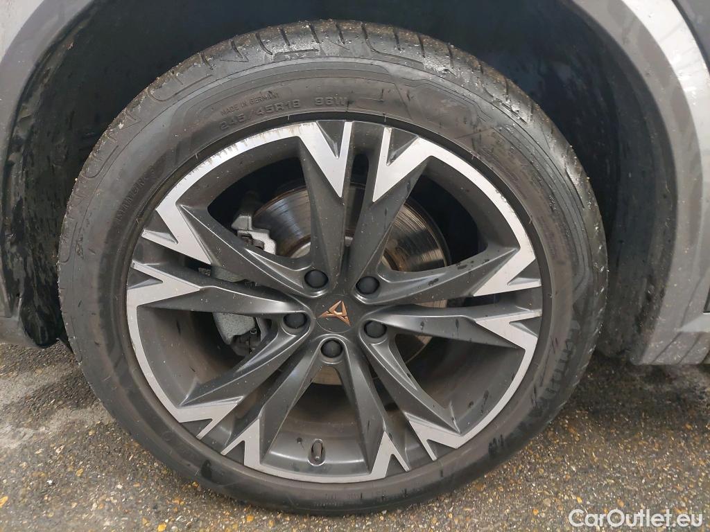  Cupra  Formentor CUPRA  / 2020 / 5P / SUV 1.4 e-HYBRID 204ch DSG6 V #4