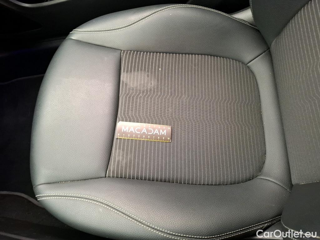  Mercedes  CLA-Klasse MERCEDES-BENZ CLA Shooting Brake / 2019 / 5P / Break CLA 250 e Progressive Line #22