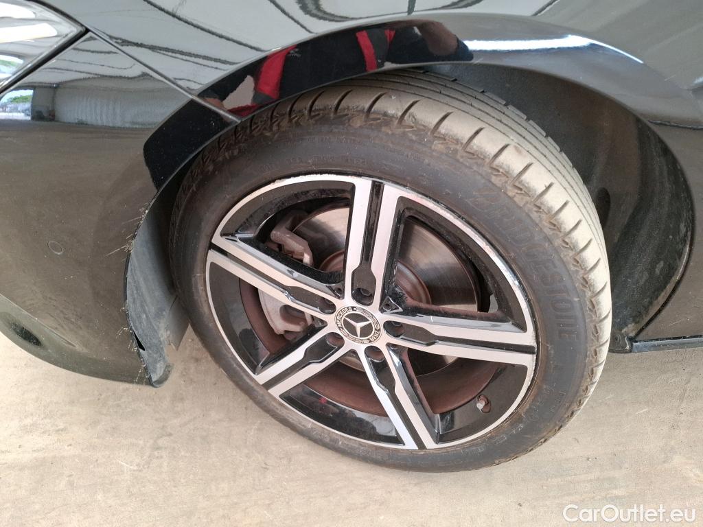  Mercedes  CLA-Klasse MERCEDES-BENZ CLA Shooting Brake / 2019 / 5P / Break CLA 250 e Progressive Line #3