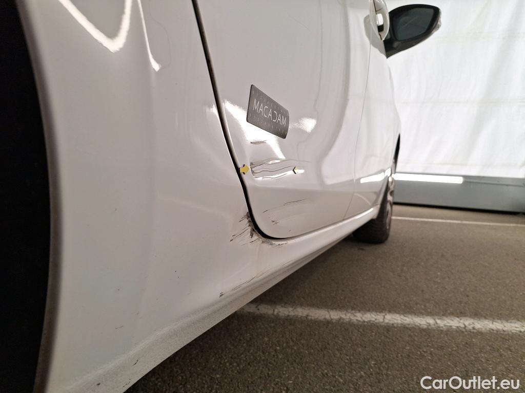  Peugeot  208  Affaire Premium Pack 1.2 80CV BVM5 E6dT #9