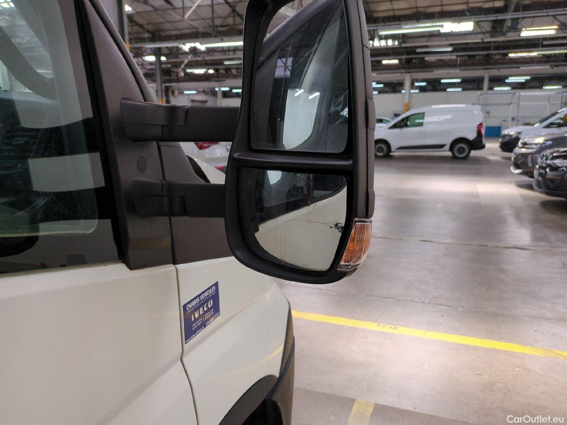  Iveco  Daily IVECO  VU 2p Châssis cabine (+)2.3 35C16 3450 TOR #14