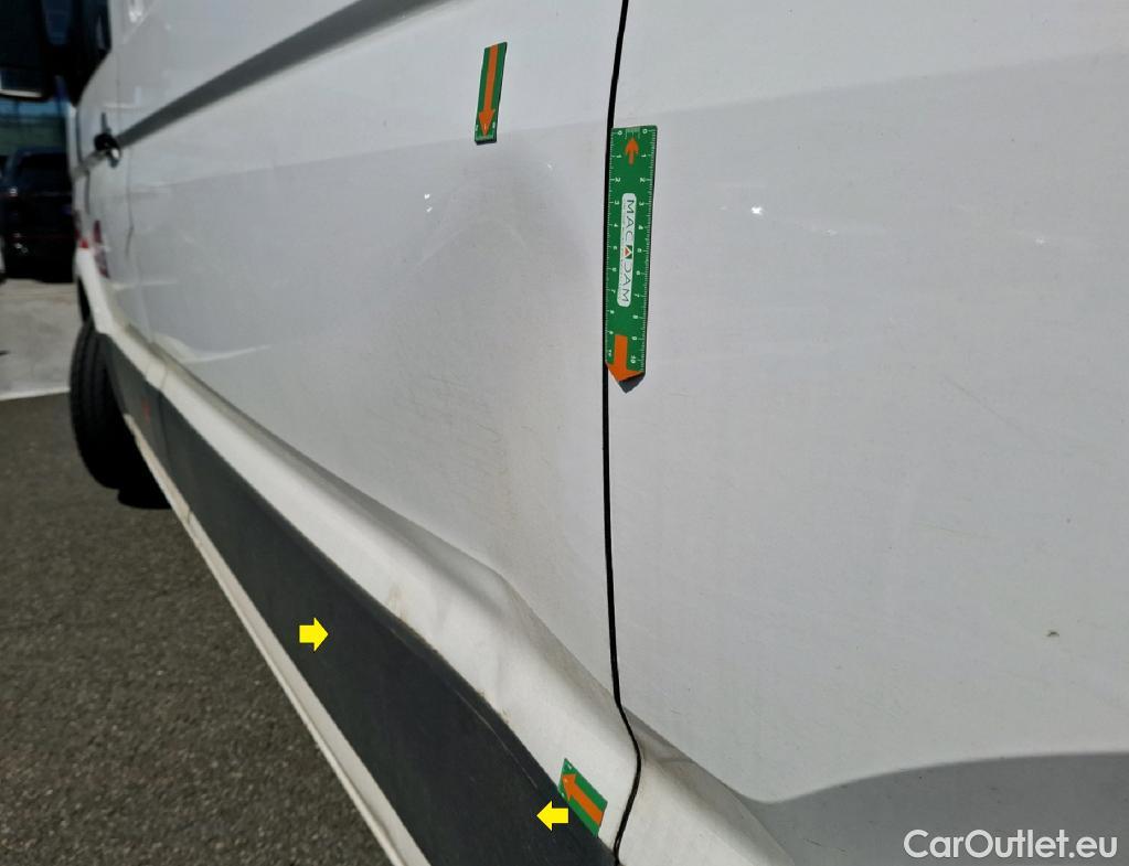  Volkswagen  Crafter  Fourgon Fourgon 35 mittlerer Radstand mit Hochdach FWD 2.0 140CV BVM6 #17